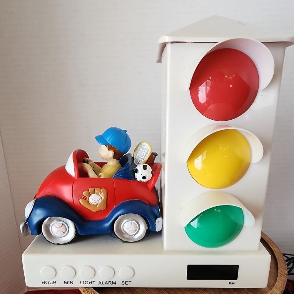 It's About Time - Traffic Light Alarm Clock - Nightlight - Boy in Car Stoplight